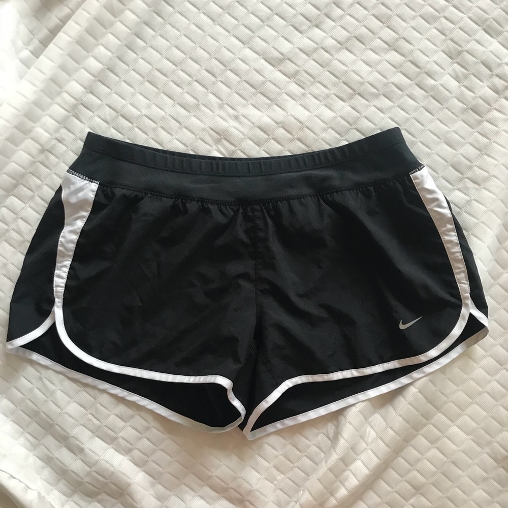 Nike dri fit stretch lined run shorts large